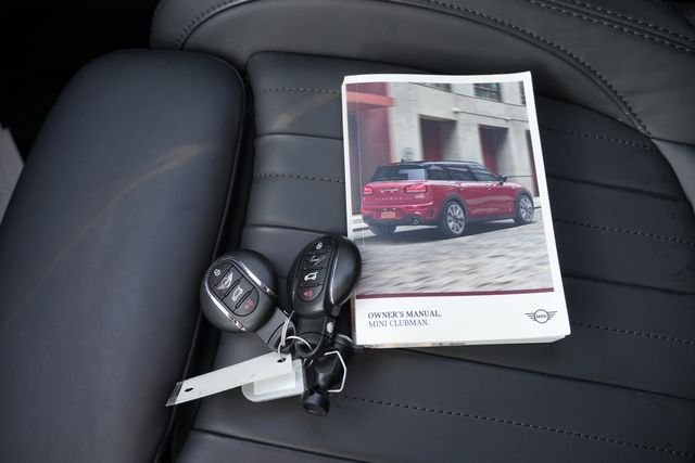 Used 2022 Black MINI Clubman image 47