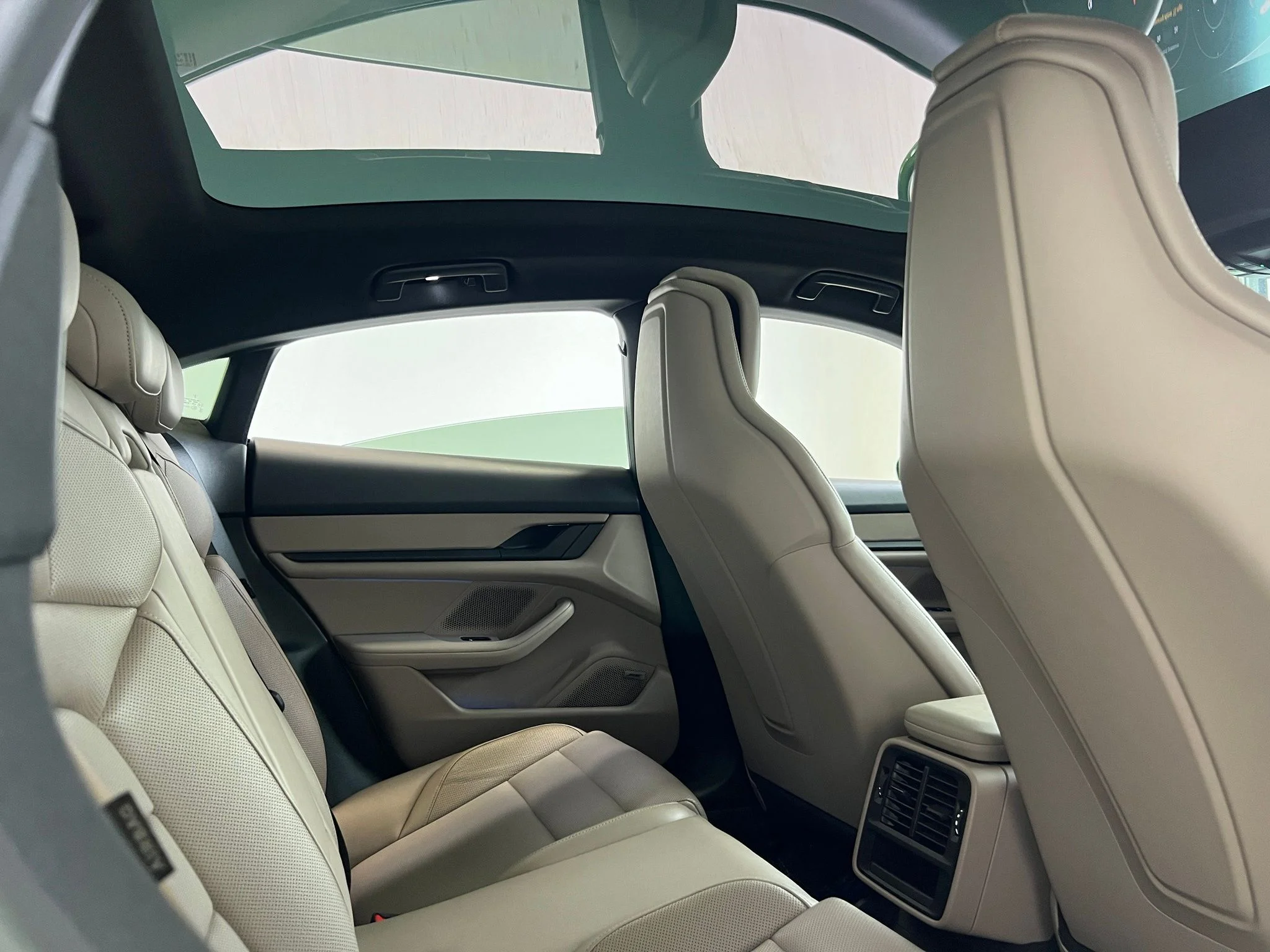 Used 2023 Green Porsche Base image 23