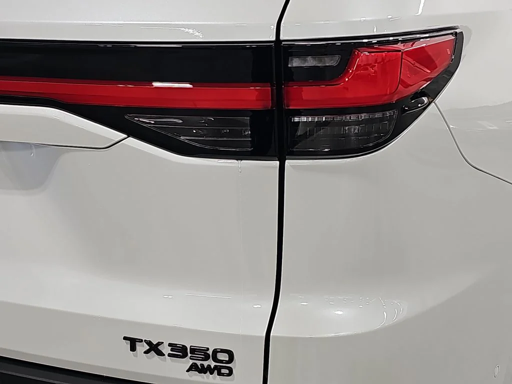New 2026 Wind Chill Pearl Lexus PREMIUM AWD image 32
