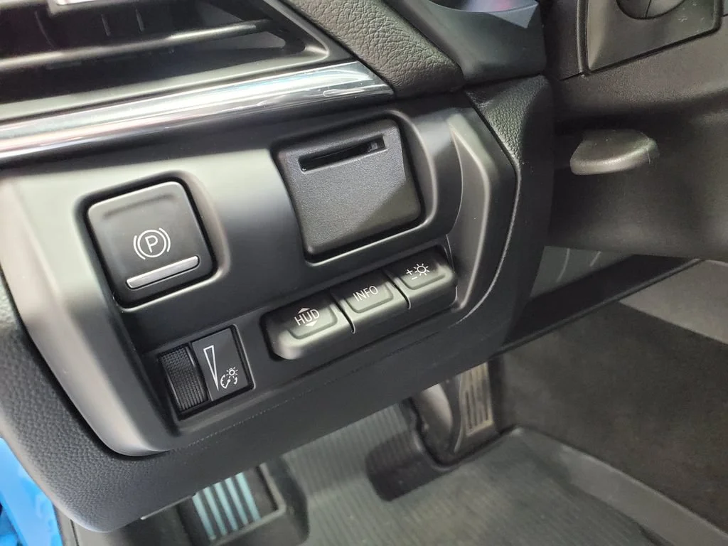 Used 2022 ELECTRIC BLUE Cadillac V-Series image 8