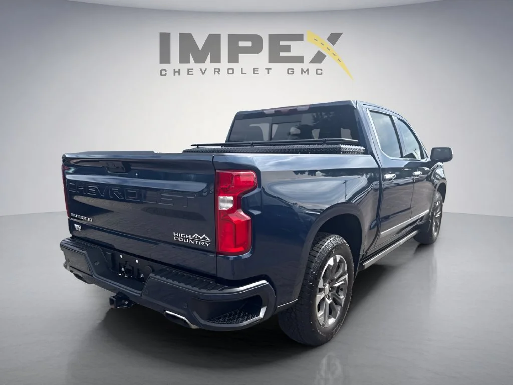 Used 2023 NORTHSKY BLUE METALLIC Chevrolet High Country image 5