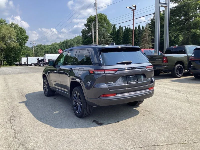 New 2026 Baltic Gray Metallic Clearcoat Jeep Limited Reserve image 5