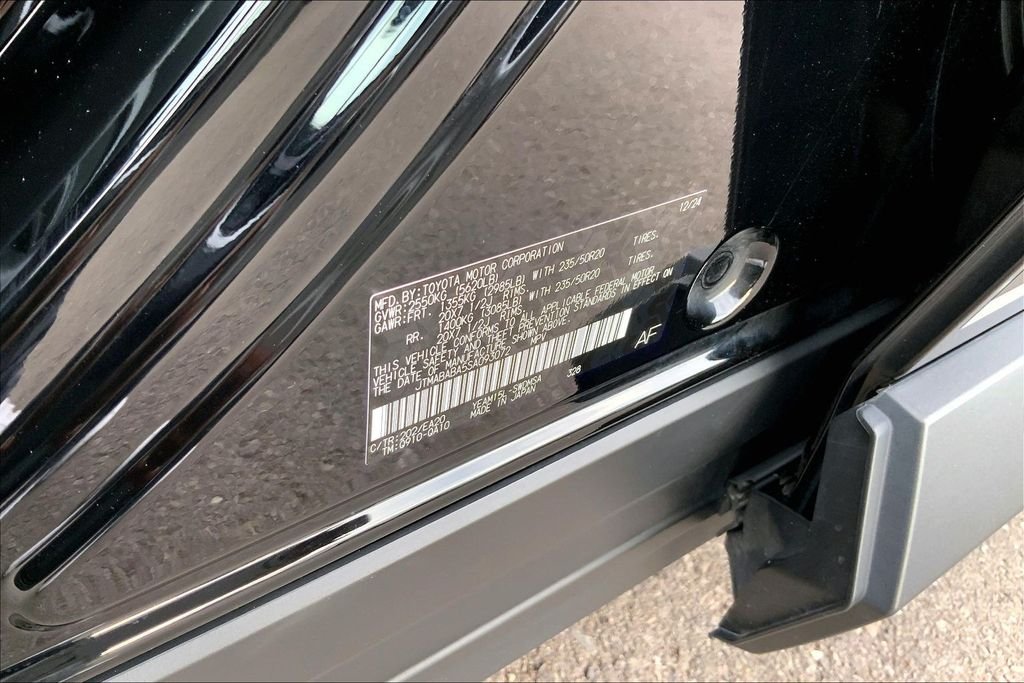 Used 2025 Black Subaru Limited image 18