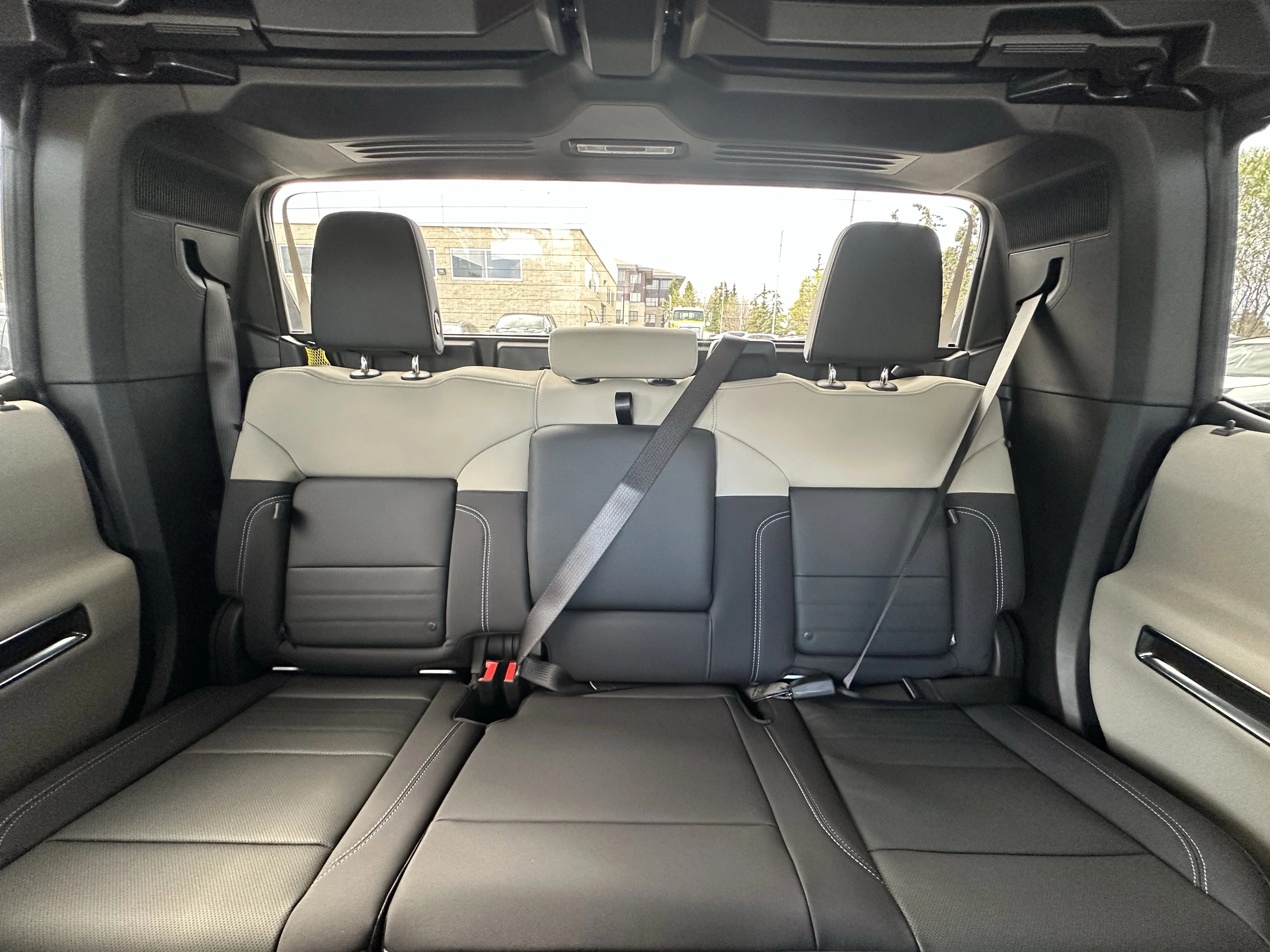New 2026 Interstellar White GMC 2X image 23