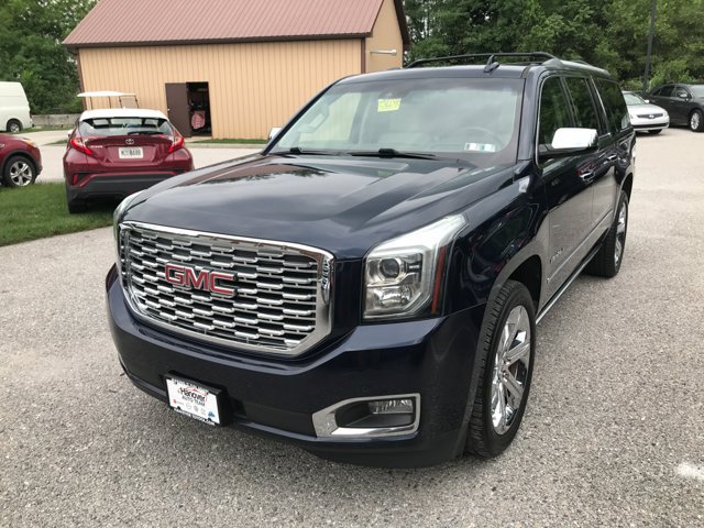 Used 2018 Dark Sapphire Blue Metallic GMC Denali image 4