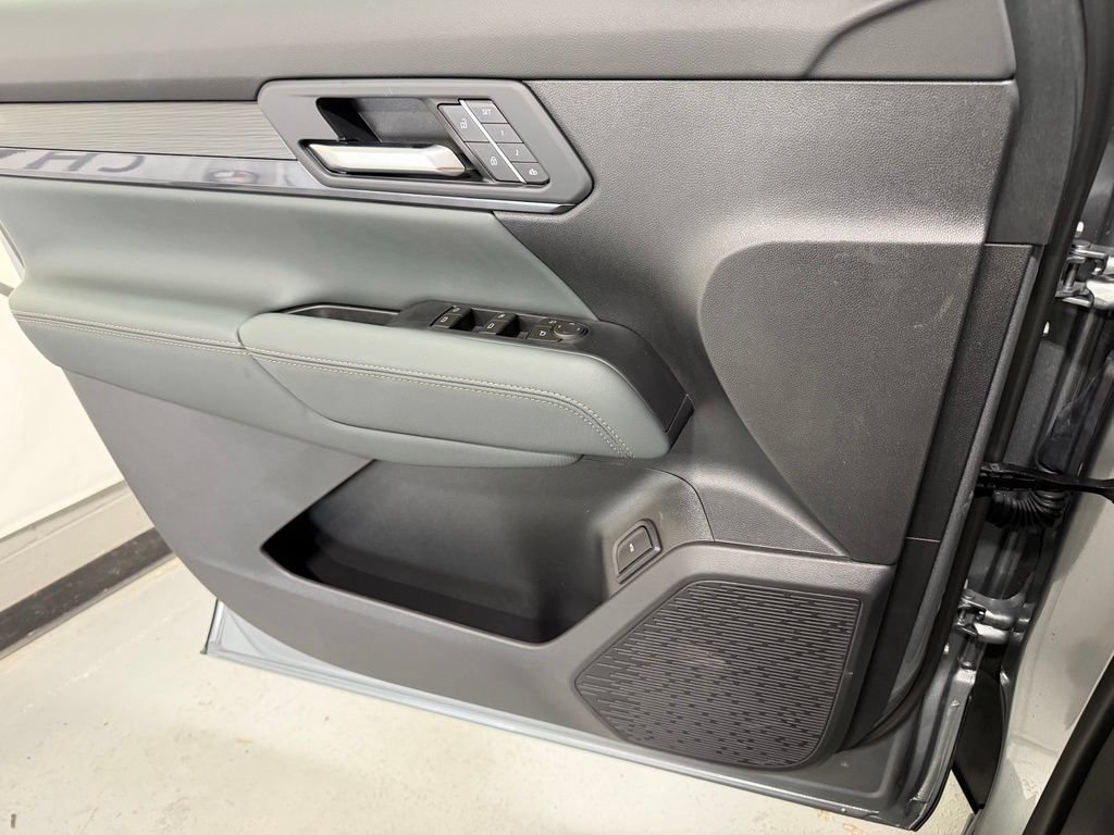 New 2026 Sterling Metallic GMC AT4 image 11