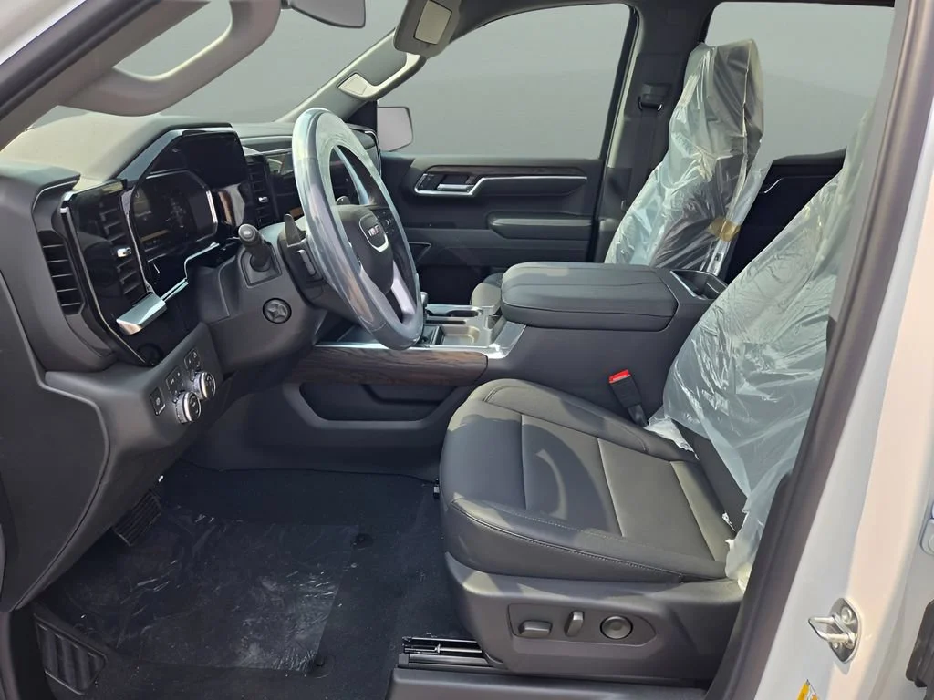 2026 GMC Sierra 1500 SLT - Photo 20