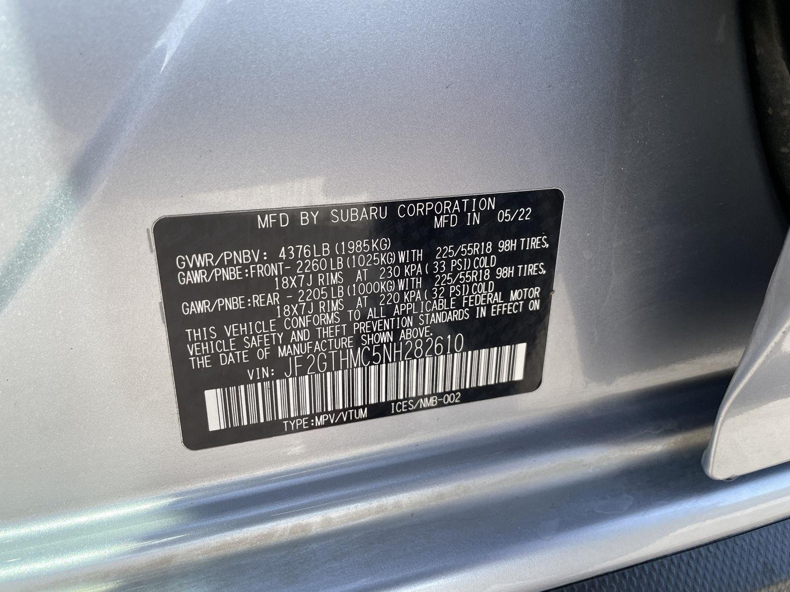 Used 2022 Ice Silver Metallic Subaru Limited image 27