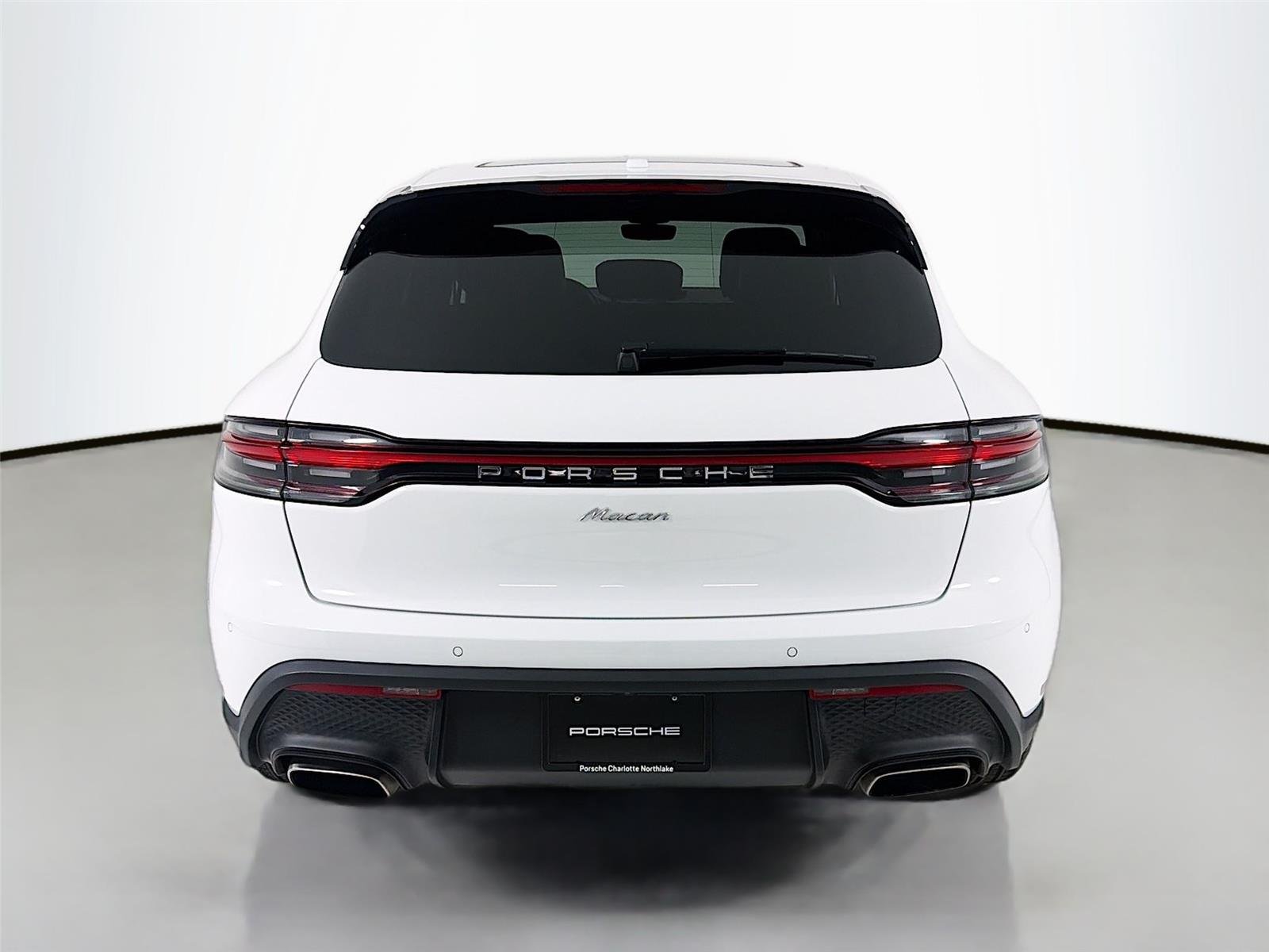 Used 2022 White Porsche  image 25
