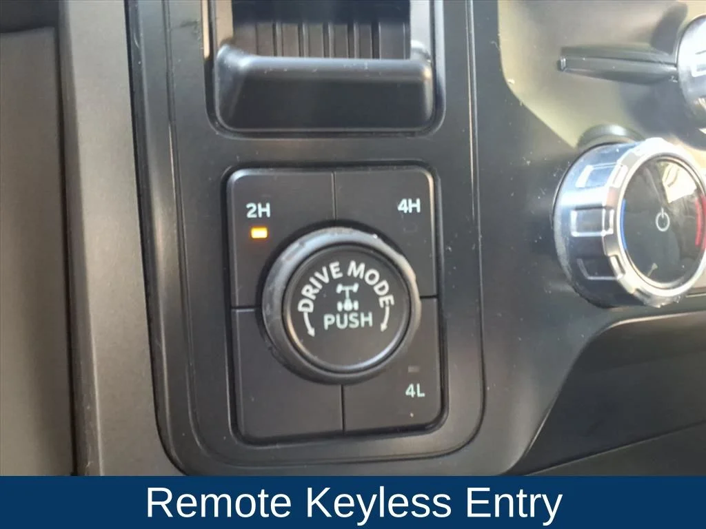 Used 2025 Gray Ford XLT image 6