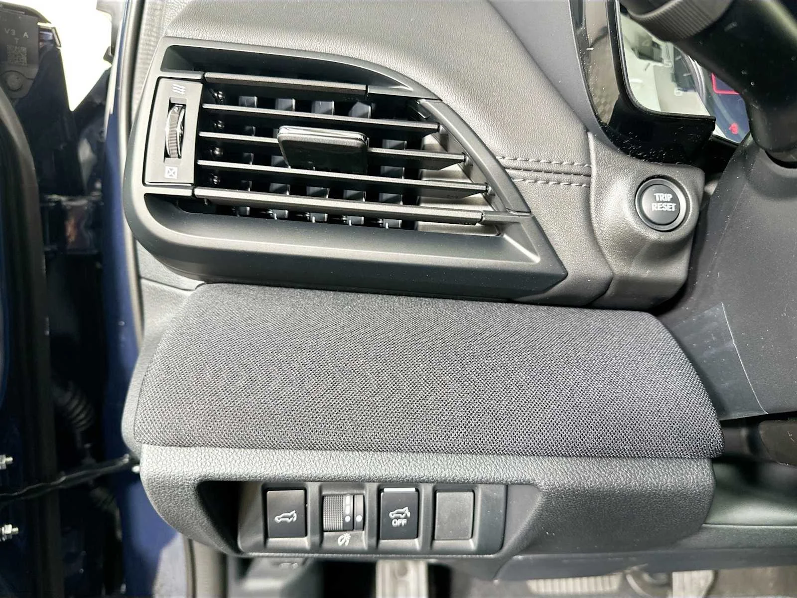 Used 2025 Cosmic Blue Pearl Subaru Premium image 10
