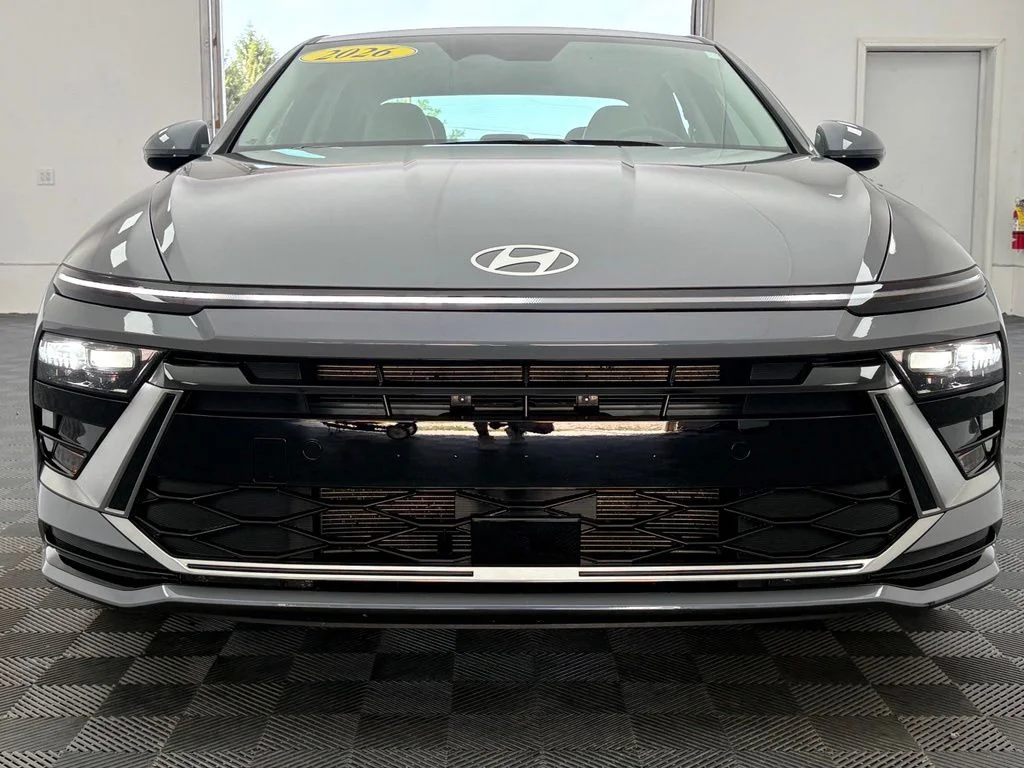Used 2026 Transmission Blue Hyundai SEL Sport image 10