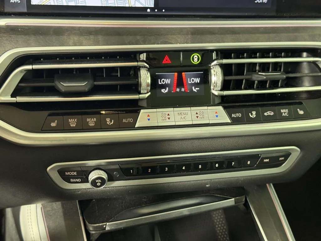 Certified Used 2023 White BMW xDrive40i image 28