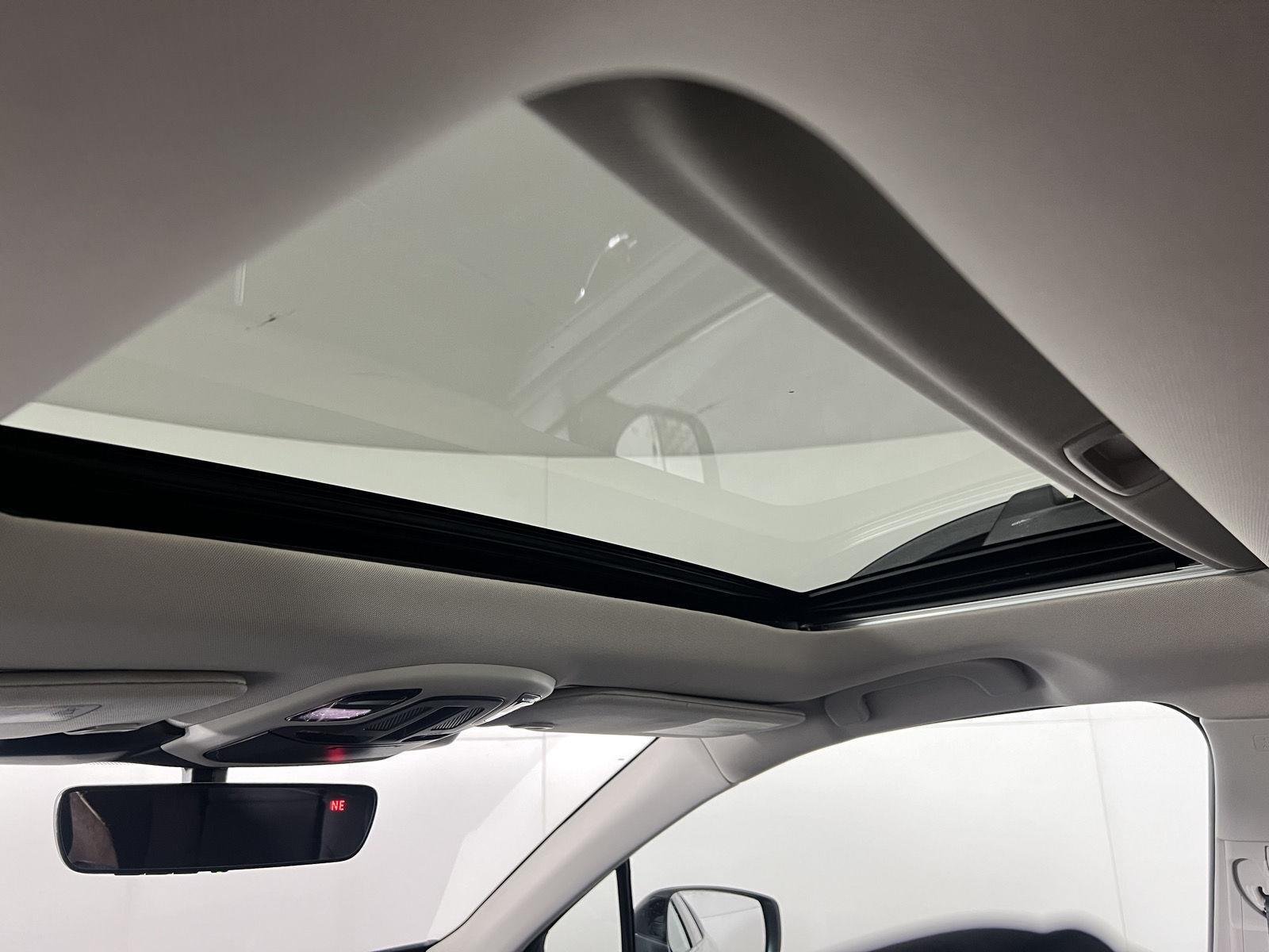 Used 2024 Crystal White Pearl Subaru Premium image 9