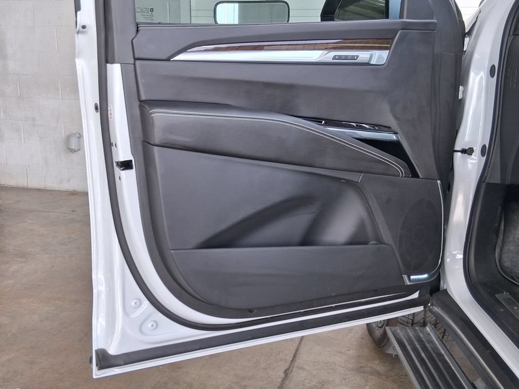 Used 2026 Vibrant White Tricoat Cadillac Platinum Sport image 17