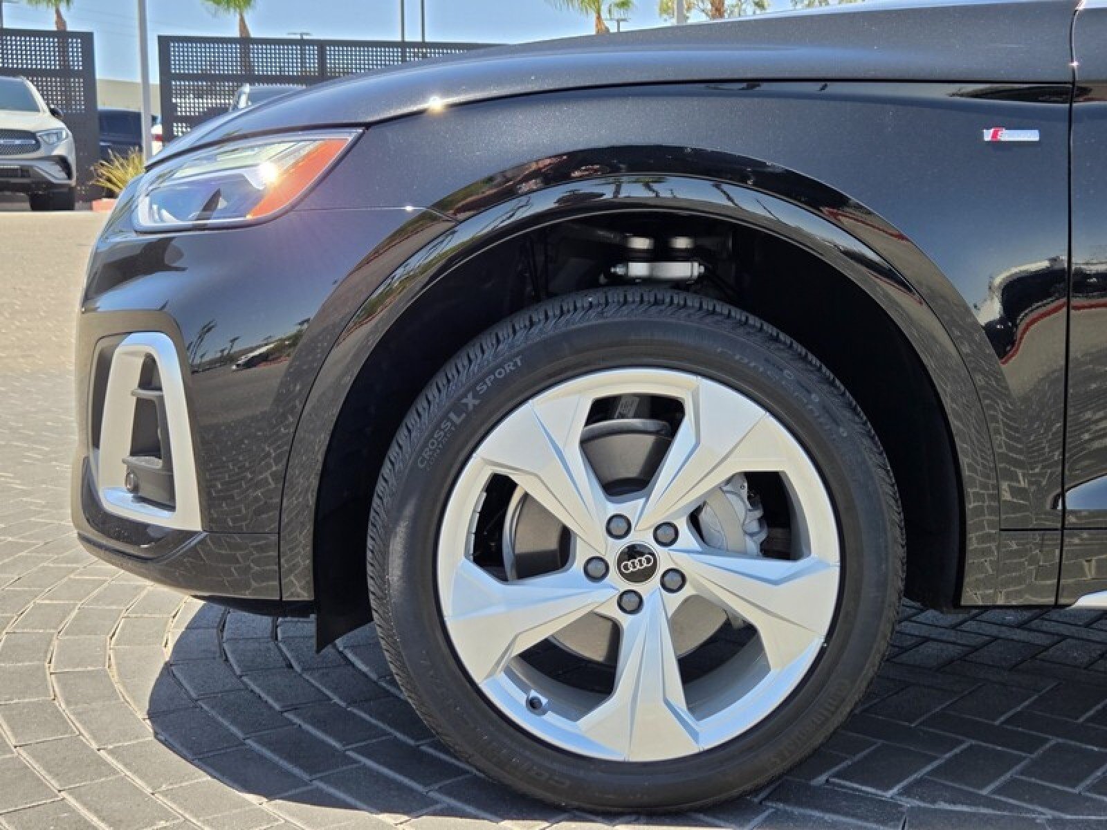 2025 Audi Q5 Premium Plus - Photo 12