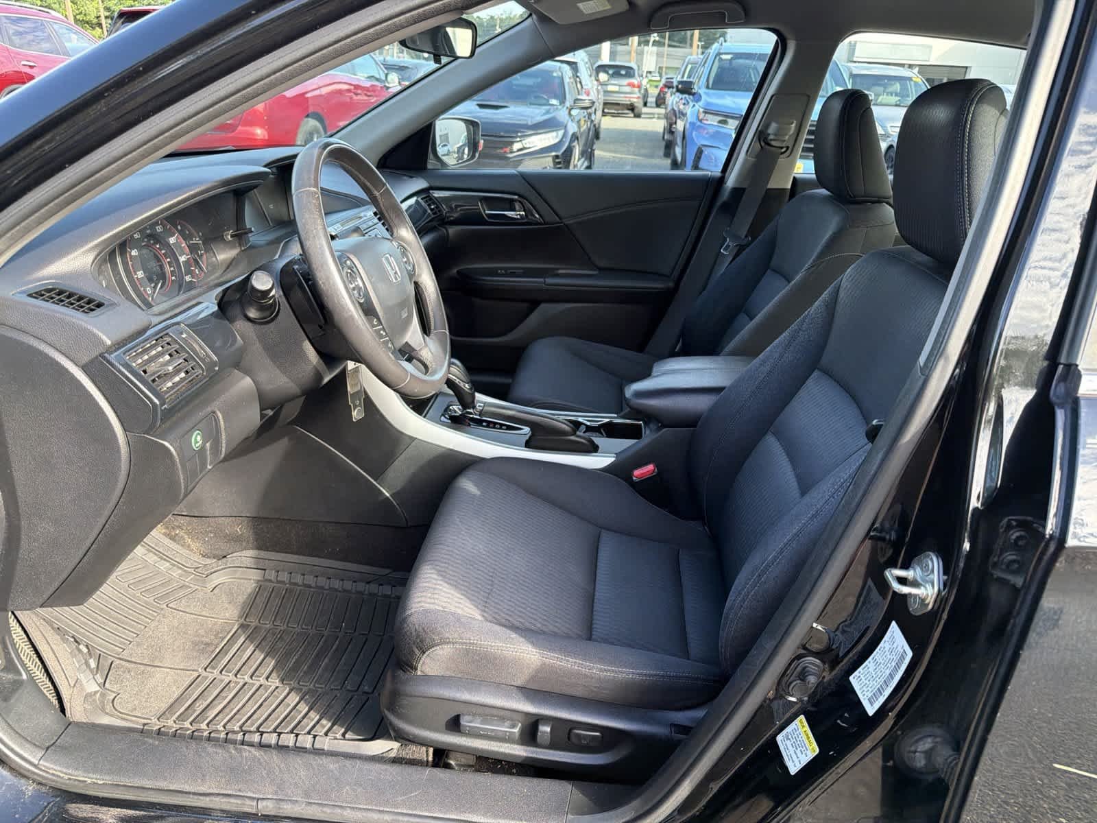 Used 2014  Honda Sport image 12