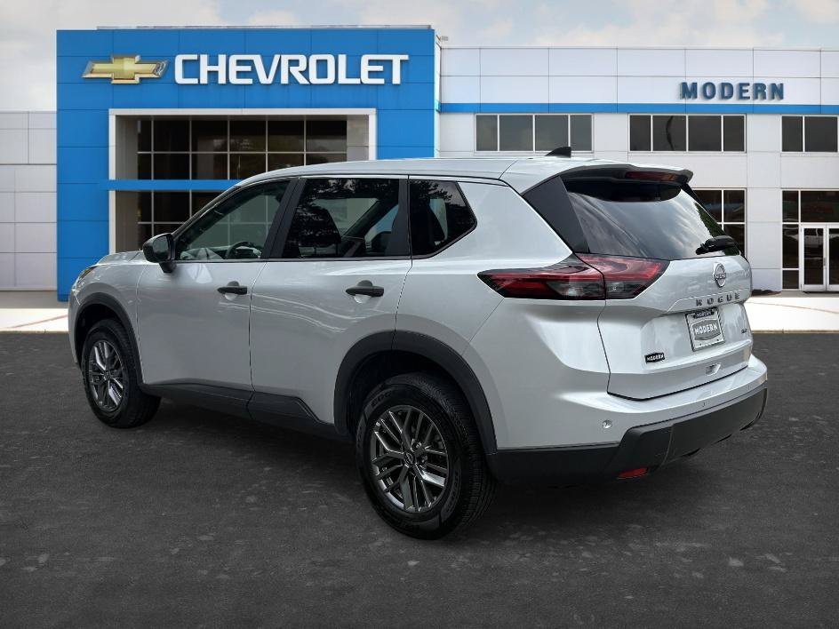 Used 2024 Brilliant Silver Metallic Nissan S image 3