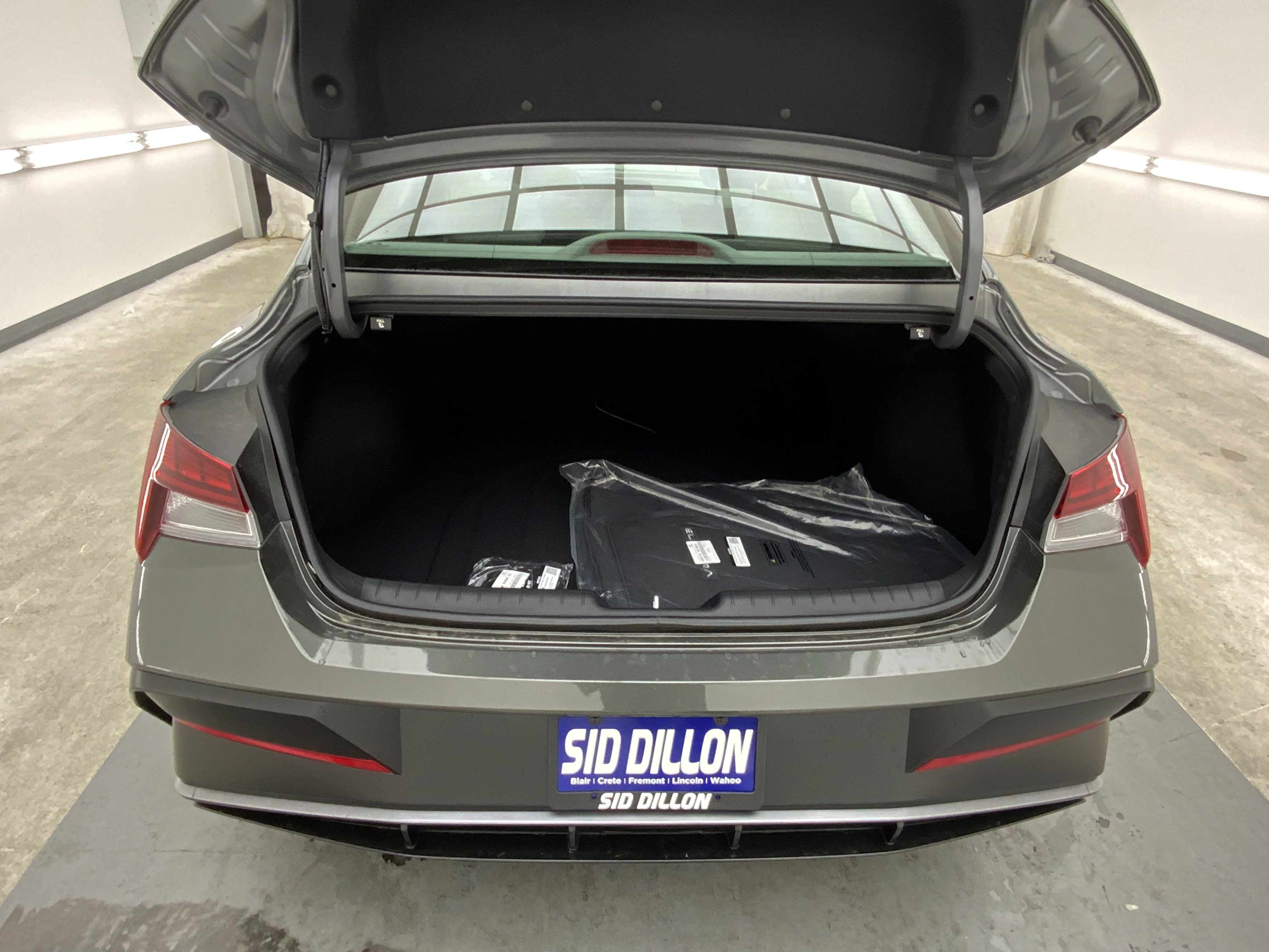 New 2026 Amazon Gray Hyundai SEL Sport Premium image 7