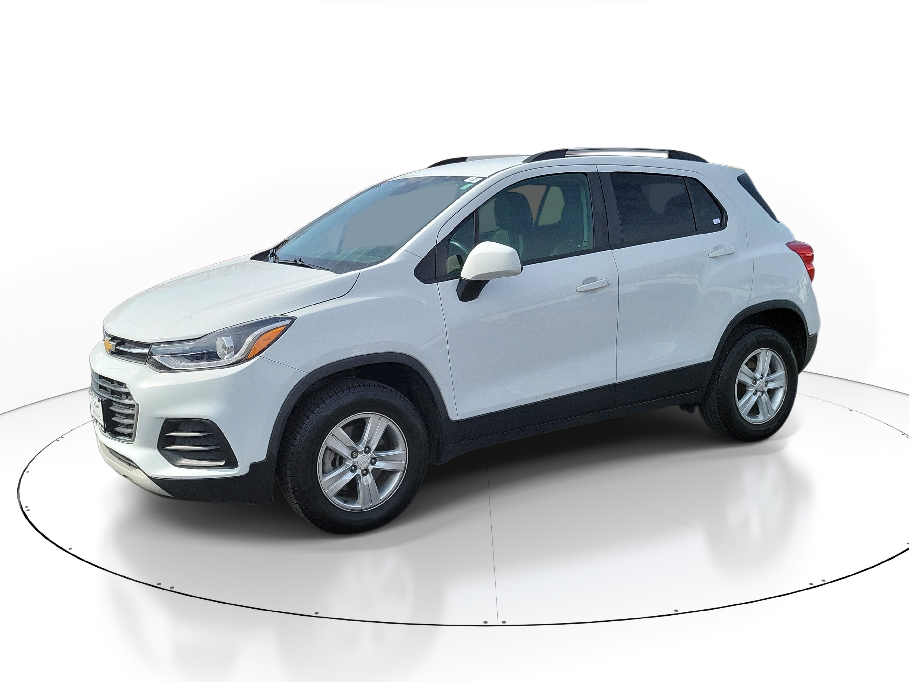 Used 2021 Chevrolet Trax LT with VIN KL7CJPSB9MB352826 for sale in Joliet, IL