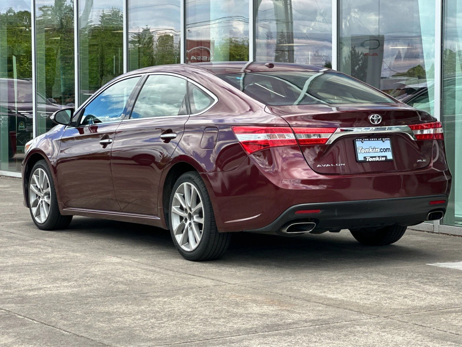 Used 2015 Mica Toyota XLE Touring image 5