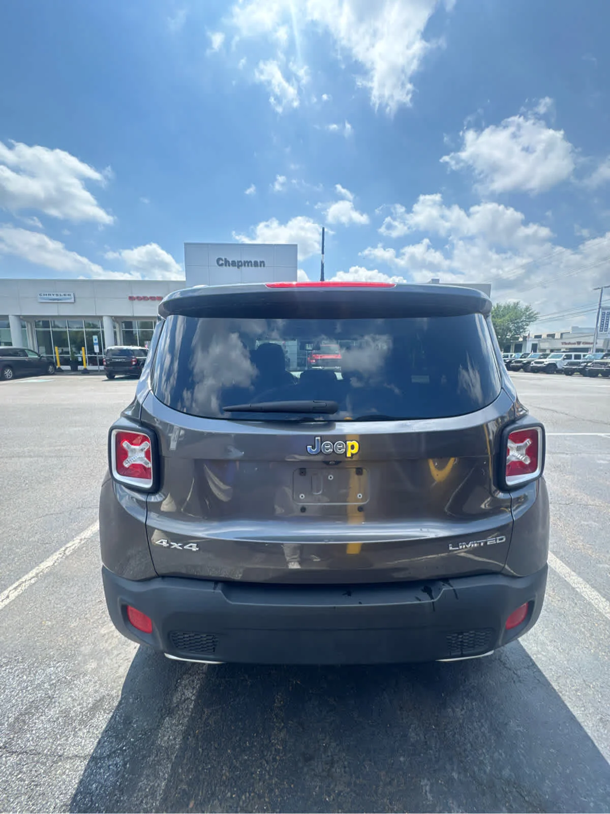 Used 2016 Granite Crystal Clearcoat Metallic Jeep Limited image 4
