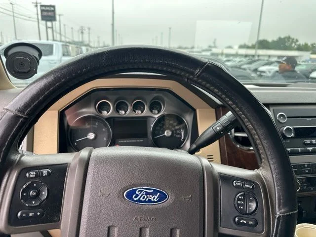 Used 2012 White Ford Lariat image 37