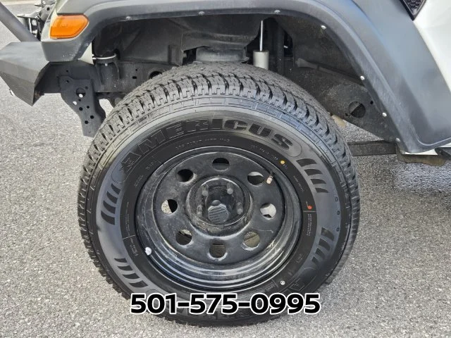 Used 2023 White Jeep Sport S image 23