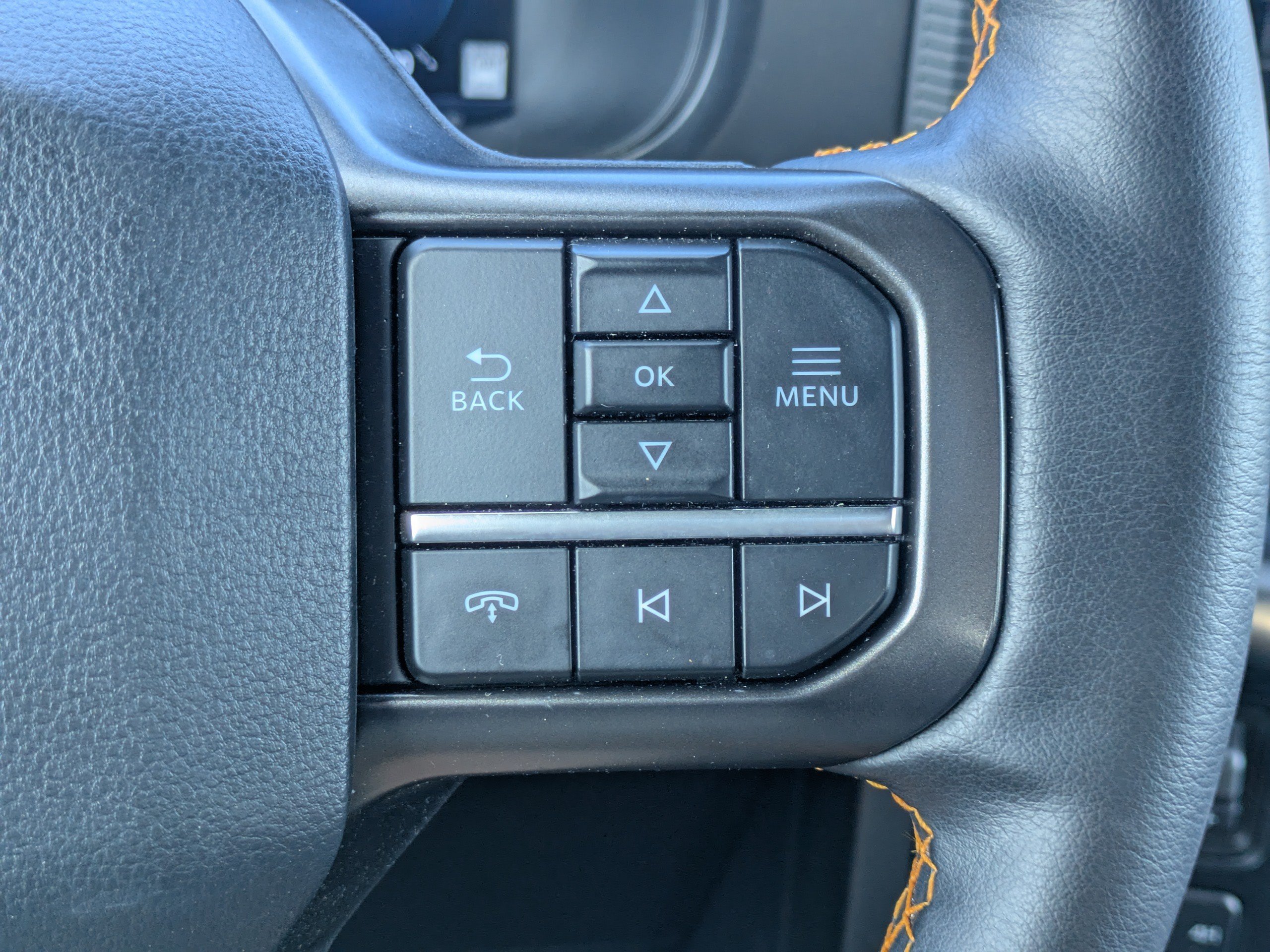 Used 2025  Ford Tremor image 21