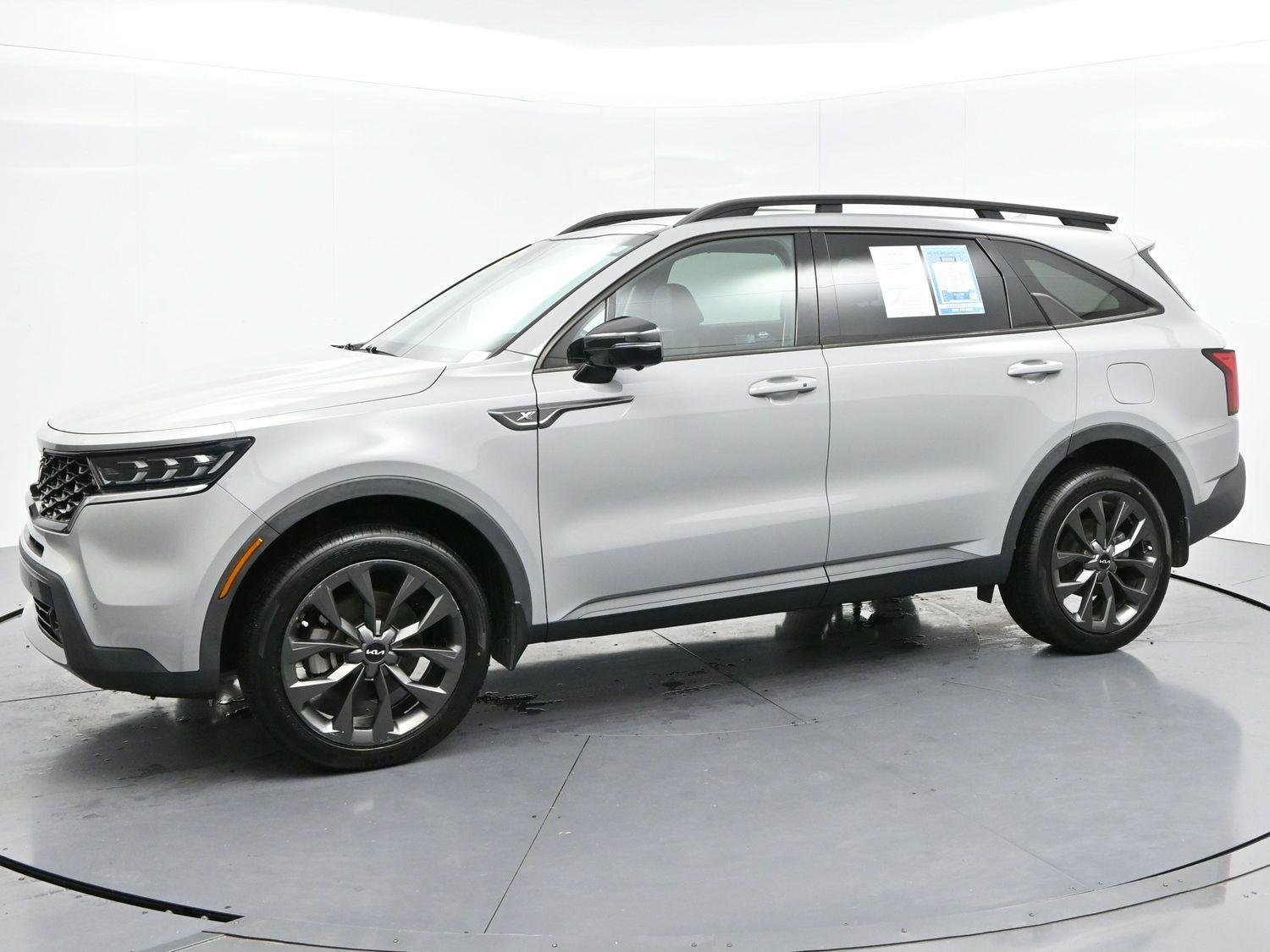 Used 2023 Wolf Gray Kia X-Line SX Prestige image 4