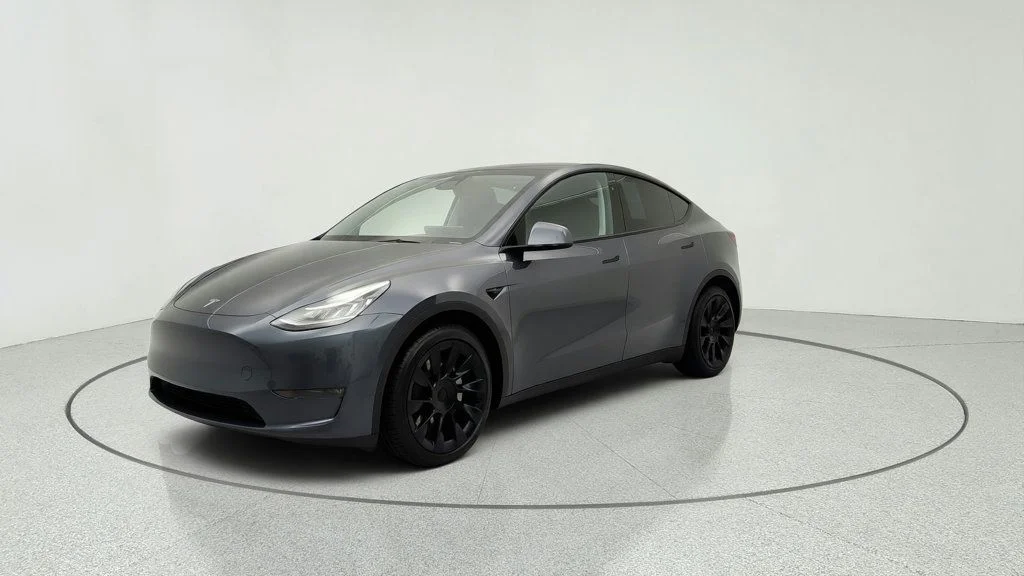 2023 Tesla Model Y Long Range Dual Motor All-Wheel Drive's photo
