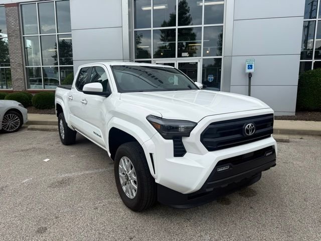 2025 Toyota Tacoma SR5 - Photo 8