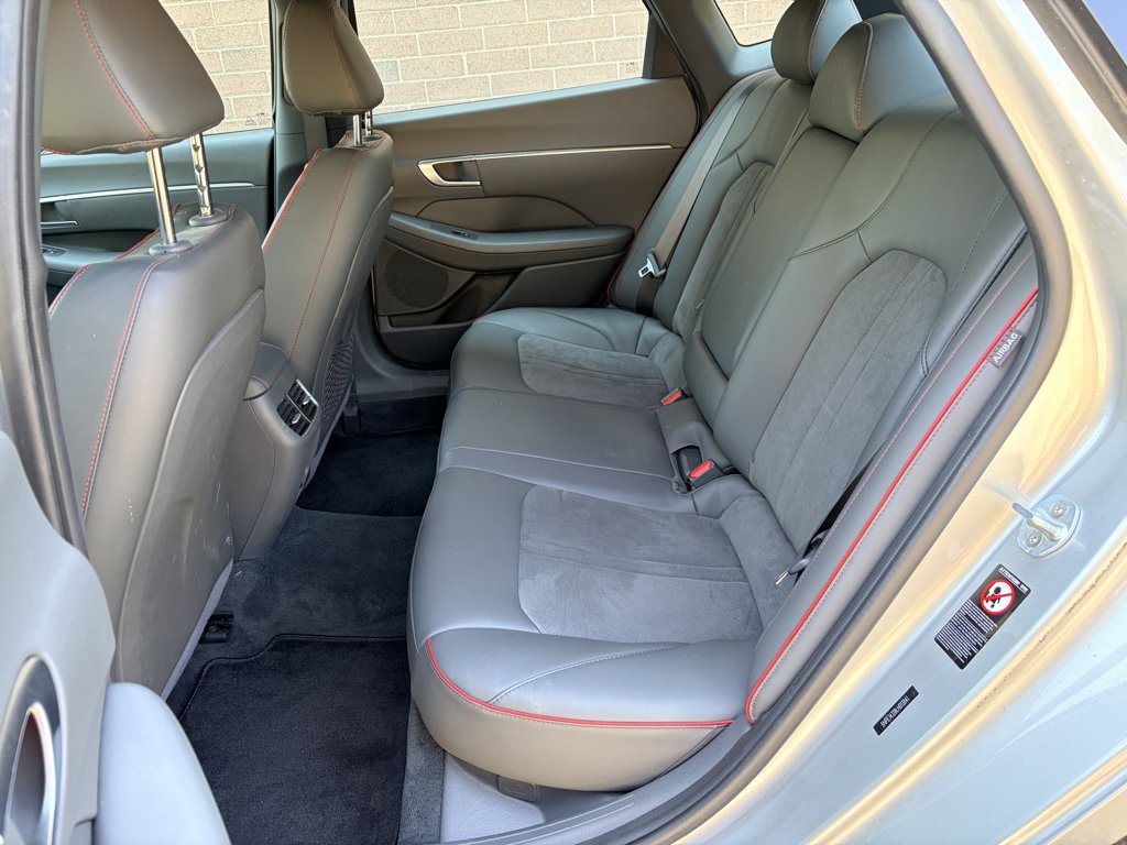 Used 2020 Shimmering Silver Pearl Hyundai SEL Plus image 18