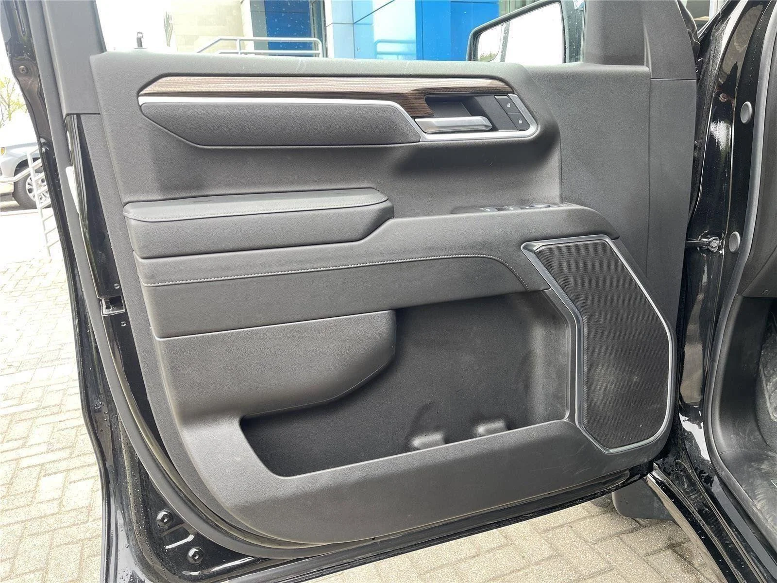 Used 2025 Black Chevrolet LT image 17