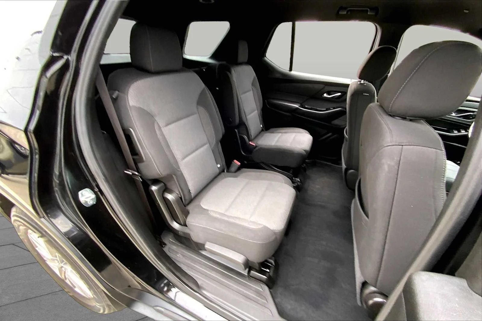 Used 2023 Mosaic Black Metallic Chevrolet LT Cloth image 19