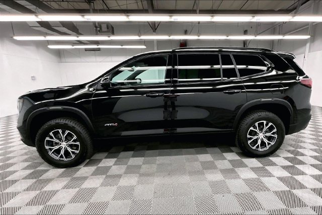 Used 2025 Ebony Twilight Metallic GMC AT4 image 14