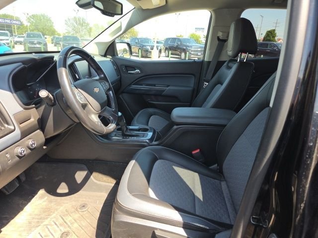 Used 2016 Black Chevrolet Z71 image 2