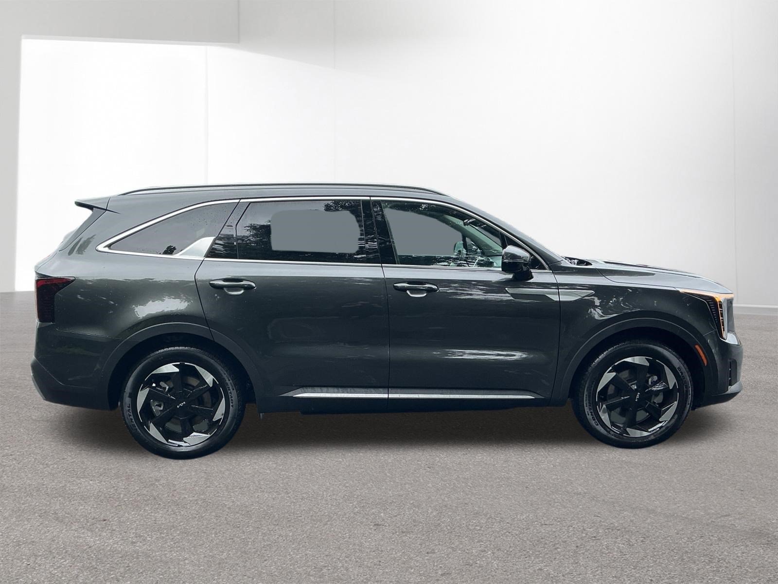 New 2026 Interstellar Gray Kia EX image 2