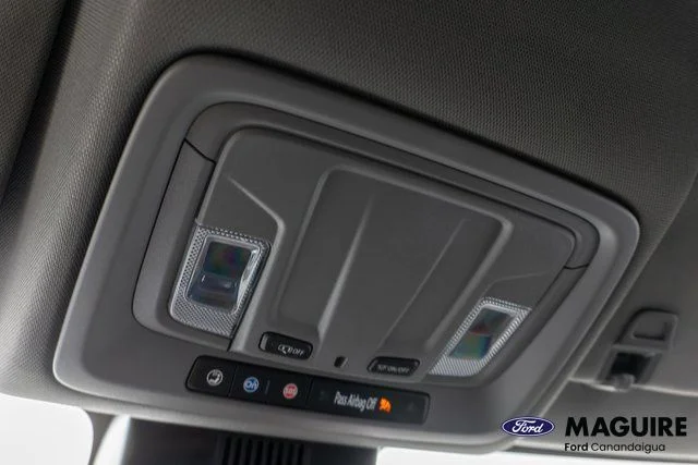 Used 2025 White GMC Elevation image 31