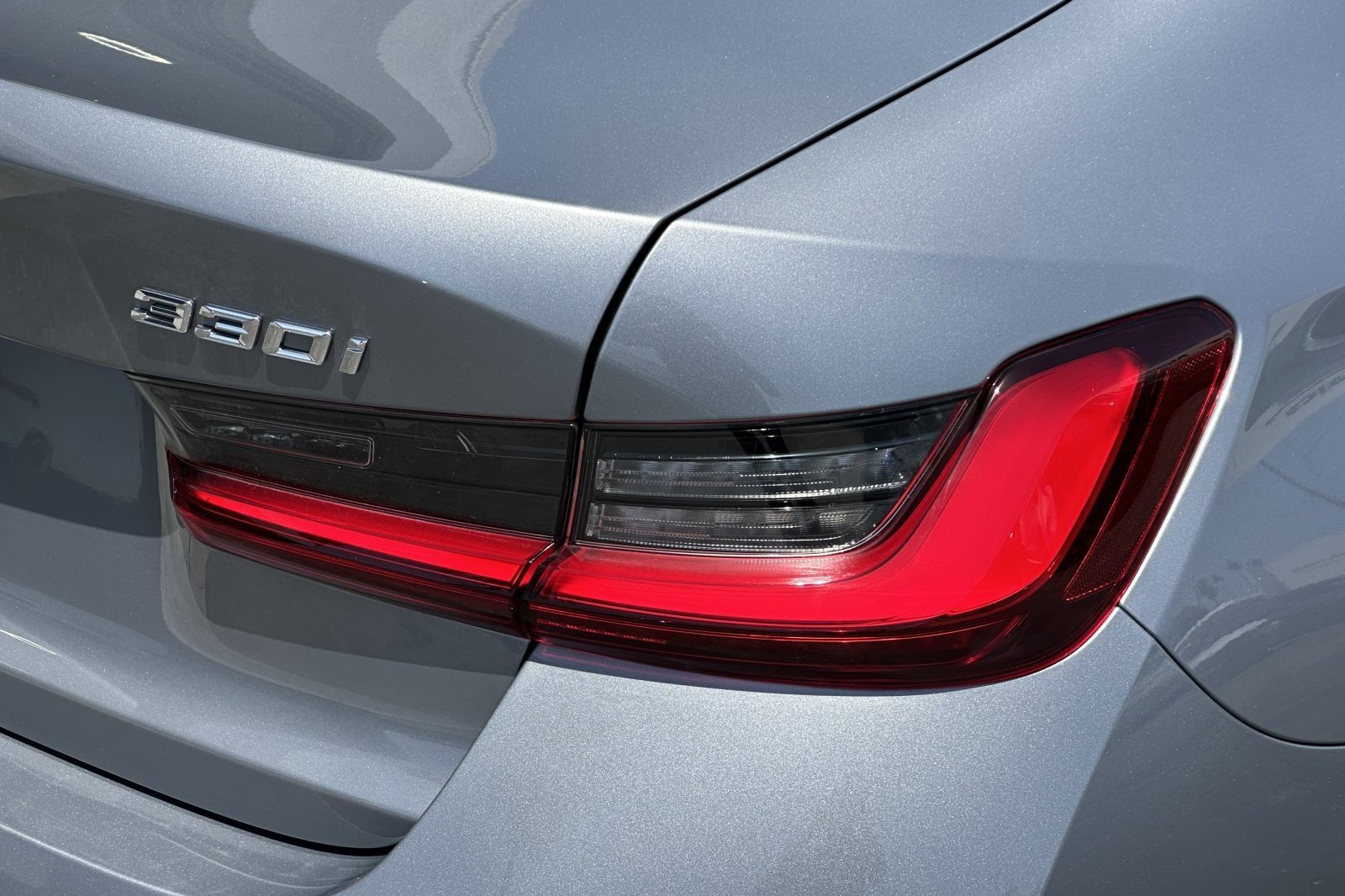 Used 2024 Skyscraper Grey Metallic BMW 330i image 25
