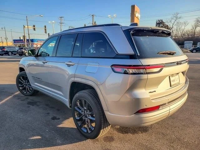 New 2026 Silver Zynith Jeep Limited Reserve image 7