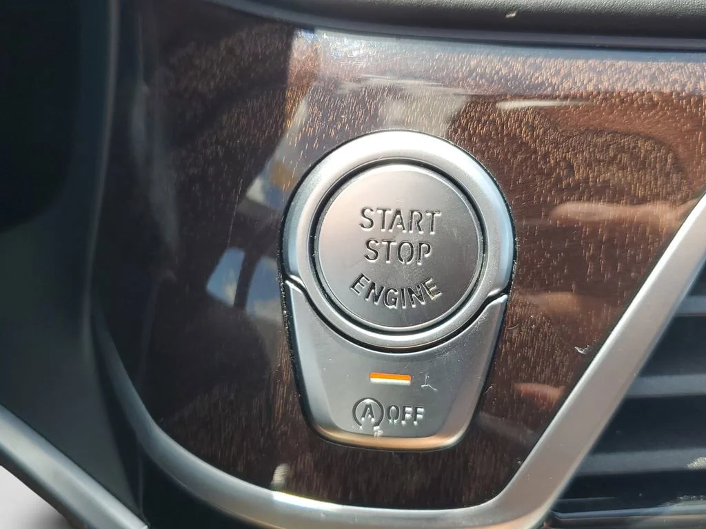 Used 2021 Gray BMW xDrive image 28