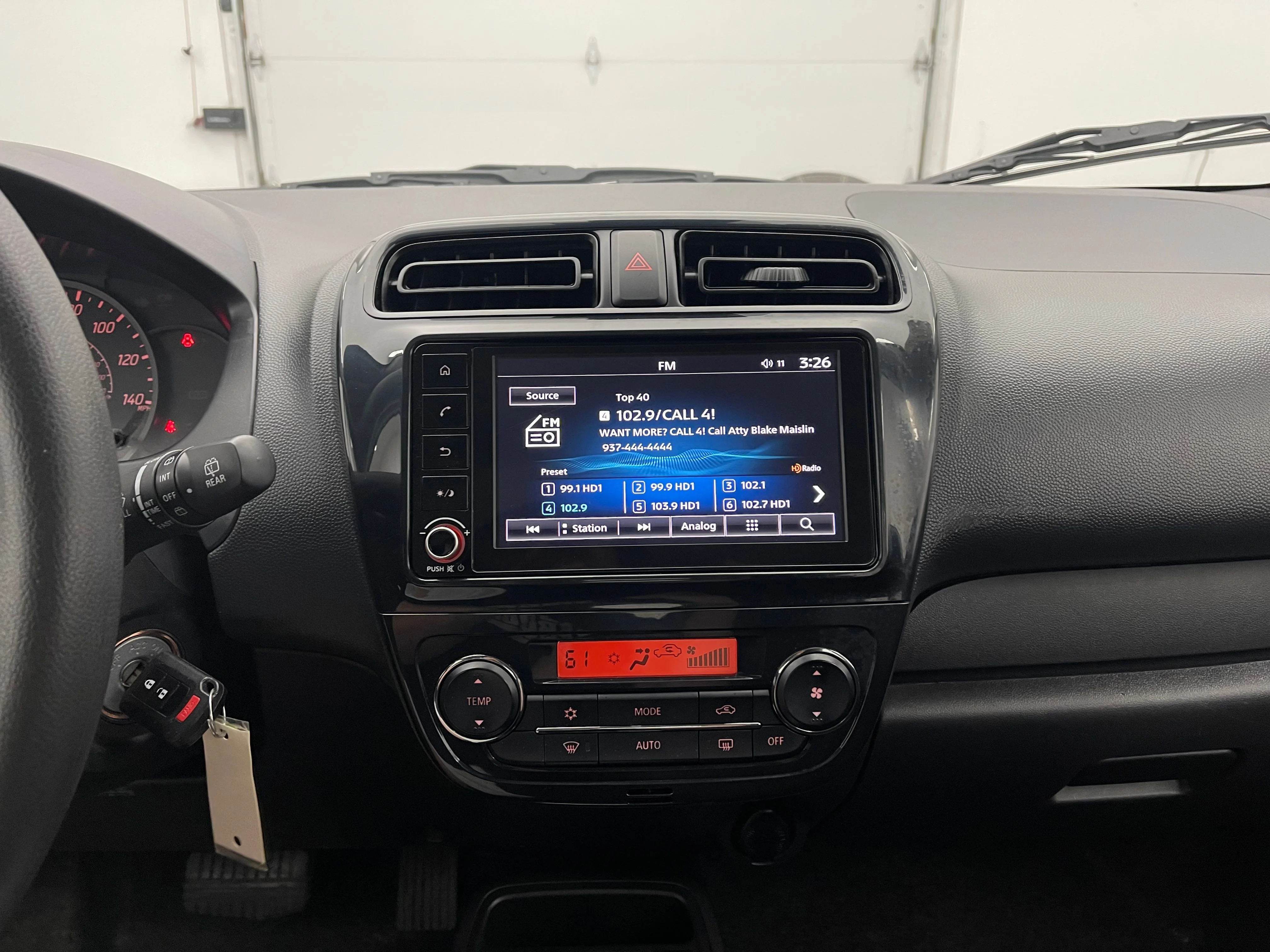 Used 2024 Blue Mitsubishi ES image 21