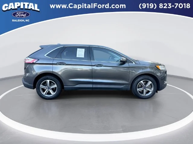 Used 2020 Gray Ford SEL image 9