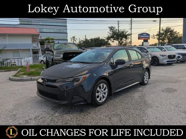 Used 2026  Toyota LE image 1