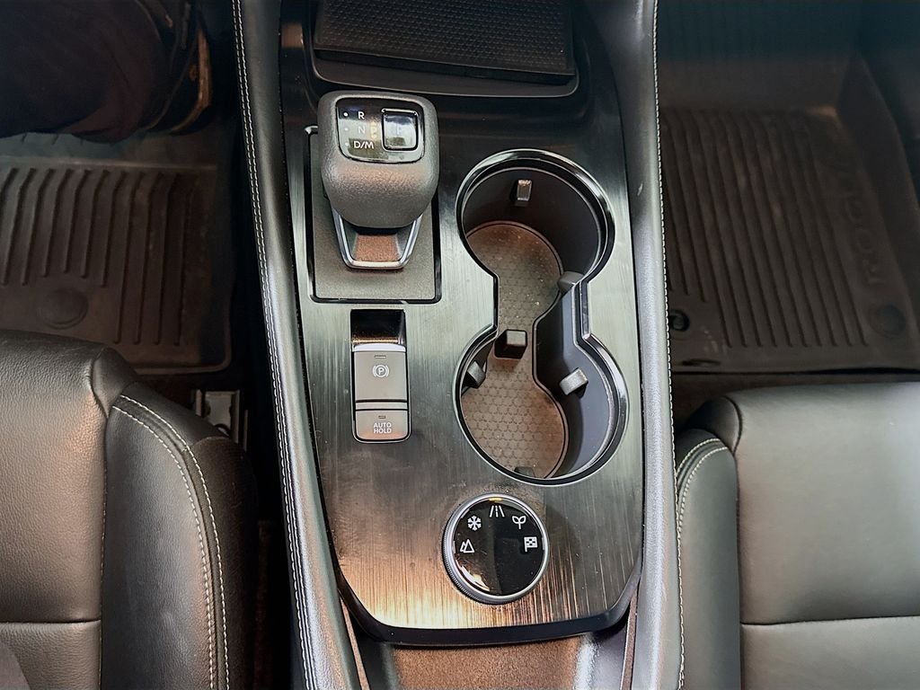 Used 2023 Gun Metallic Nissan SL image 18