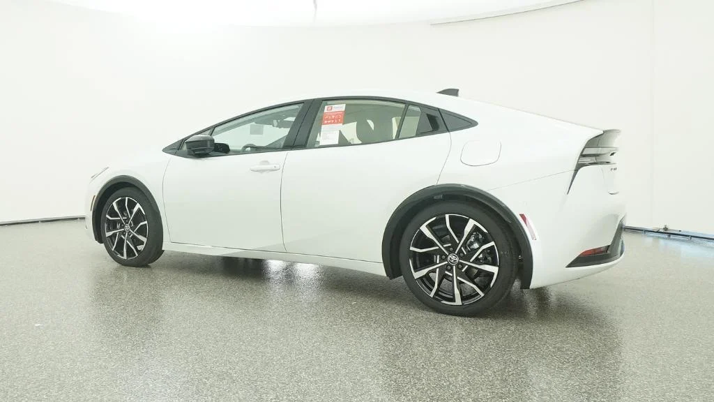 New 2026 Wind Chill Pearl Toyota XSE Premium image 10