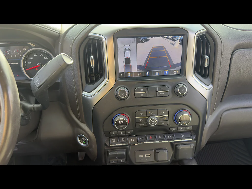 Used 2021 Northsky Blue Metallic Chevrolet LTZ image 9