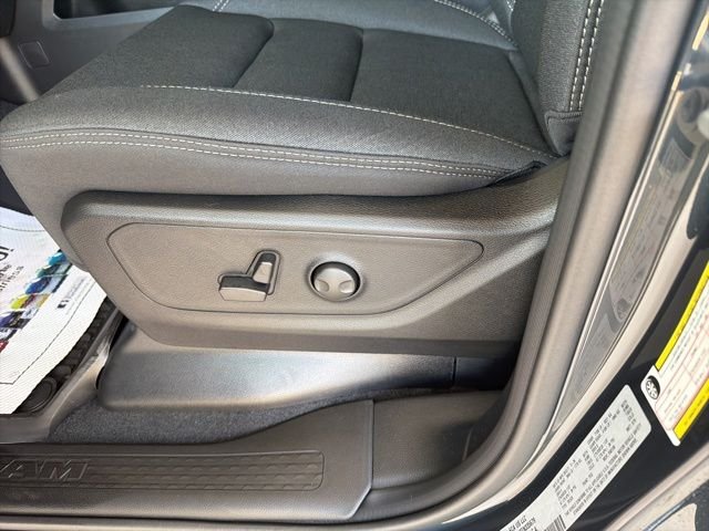 New 2026 Forged Blue Metallic Exterior Paint RAM Big Horn/Lone Star image 12
