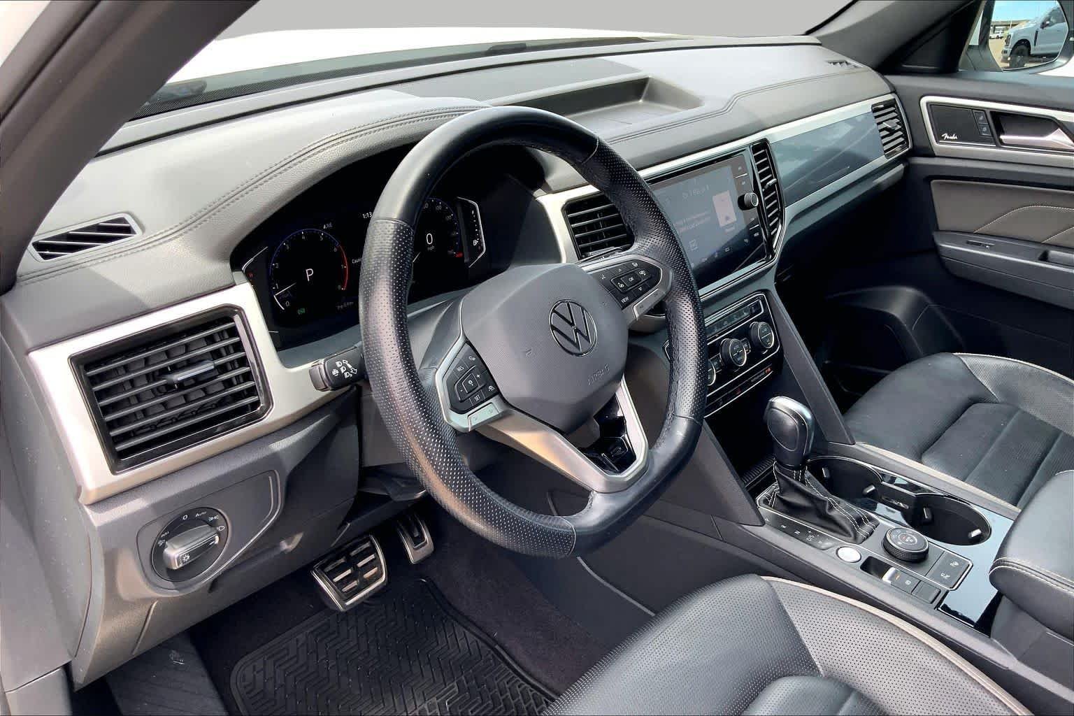 Used 2021 Pure White Volkswagen 3.6L V6 SEL Premium R-Line image 50